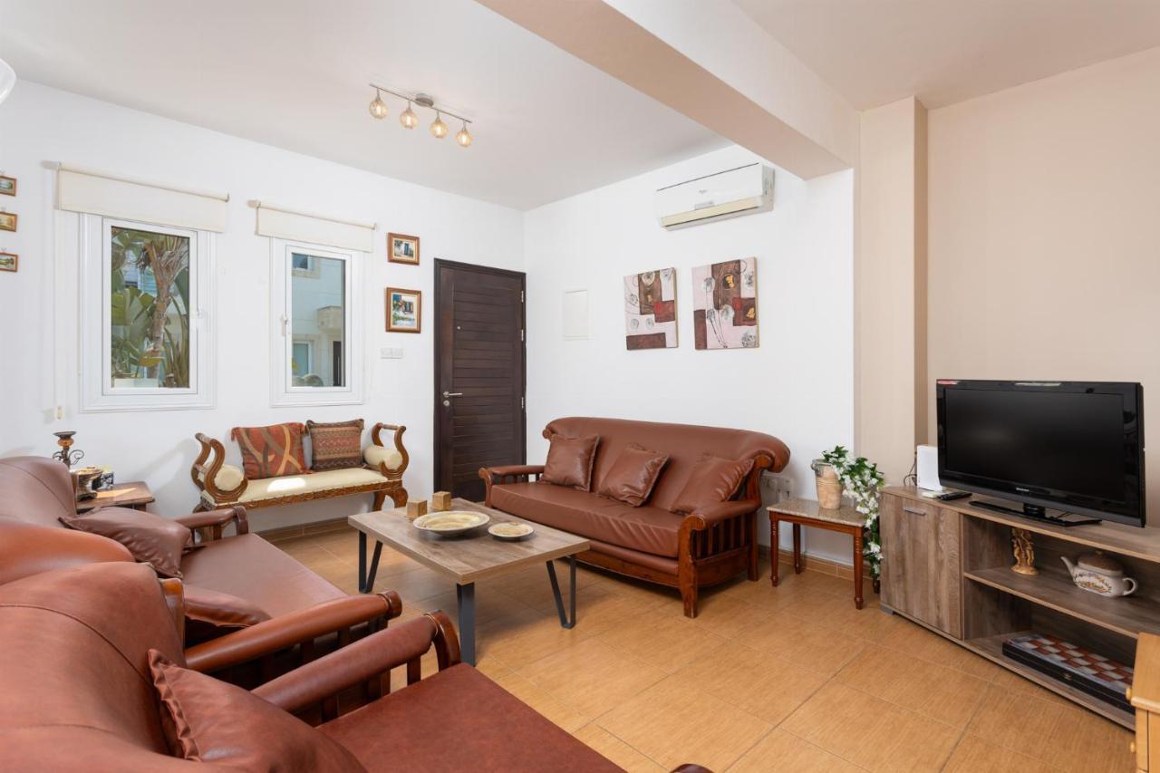 Villa Kalliopi Paralimni Ngoại thất bức ảnh